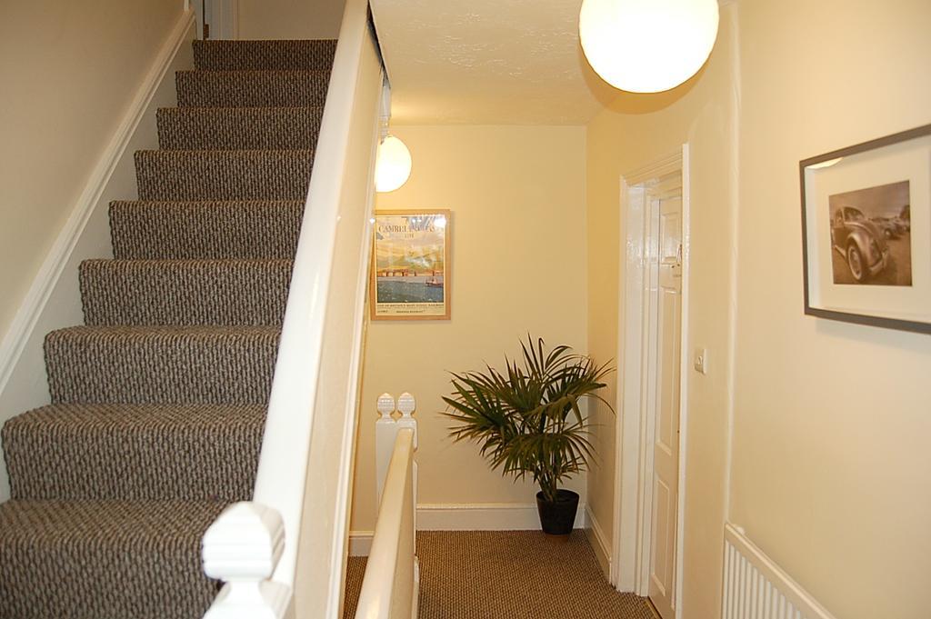 Saint Cadfans Lodge Tywyn Exterior photo
